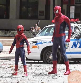 The_Amazing_Spider-Man_2-Andrew_Garfield-Paul_Giamatti-Park_avenue-New_York-May_26-2013-004.jpg